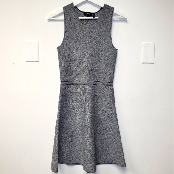 Theory Marl Flare Black, White Grey Knit Sleeveless Dress Size P - Picture 4 of 16